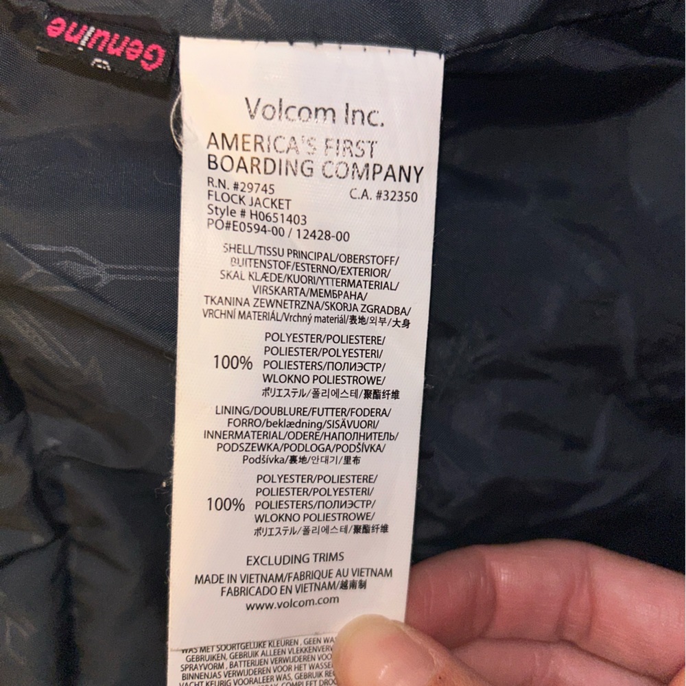 Volcom Snowboarding Jacket Size Small - image 6